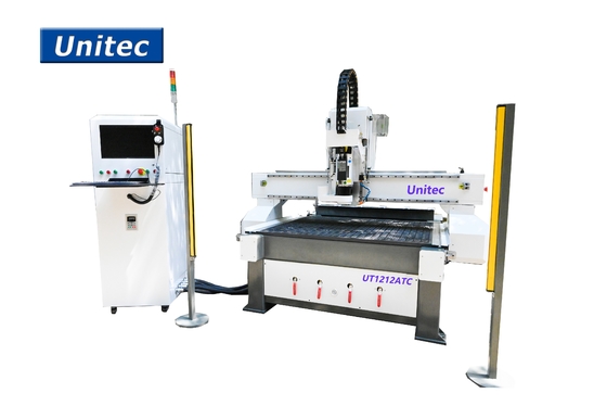 دستگاه روتر نجاری UT1212ATC 1200mm X 1200mm ATC CNC برای MDF چوب PVC